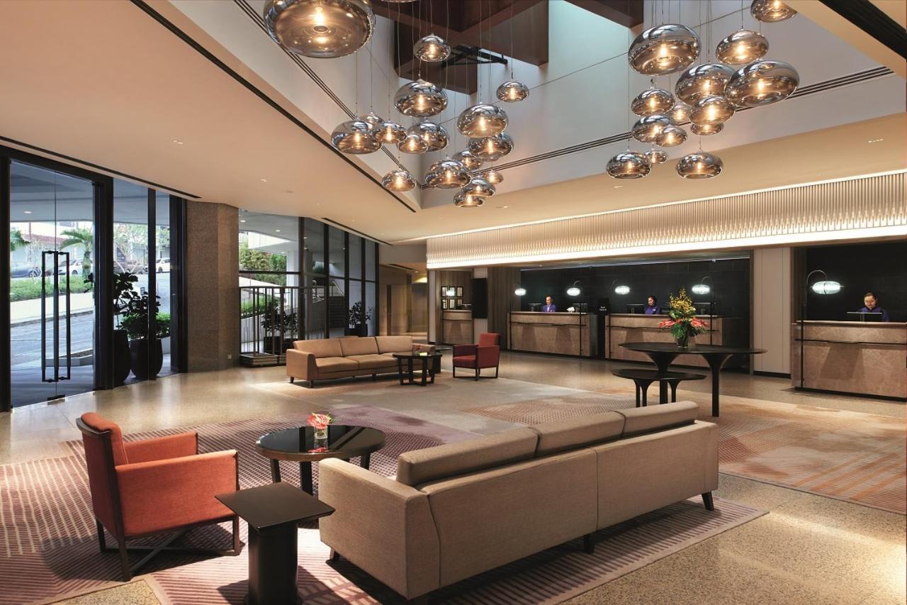 Hilton Kuching Hotel Экстерьер фото